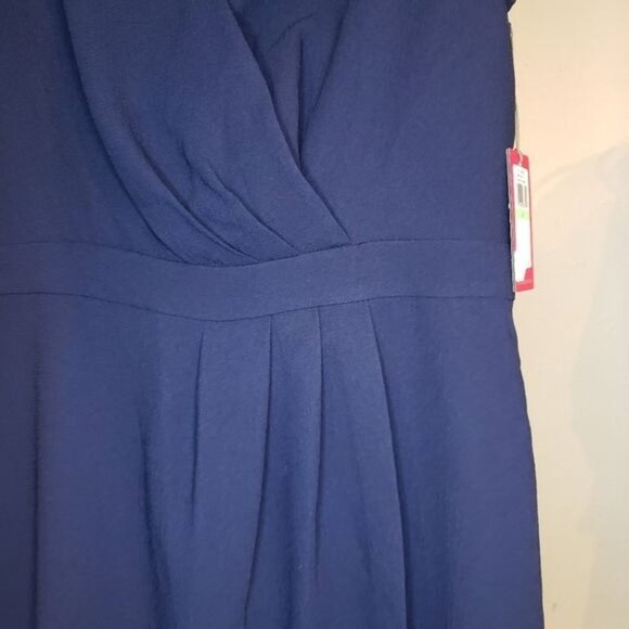 NWT Vince Camuto Parisian Crepe Sleeveless Dress Size 6 - Picture 6 of 10